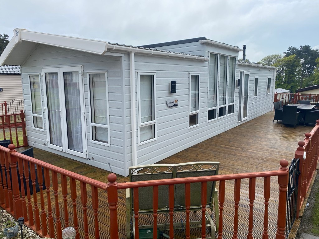 Static Caravan Wash washing cleaning Bridlington Scarborough. 
